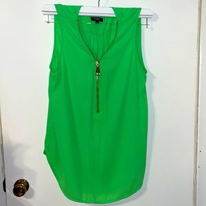 Large light green blouse. Casual And Not see through very comfortable.